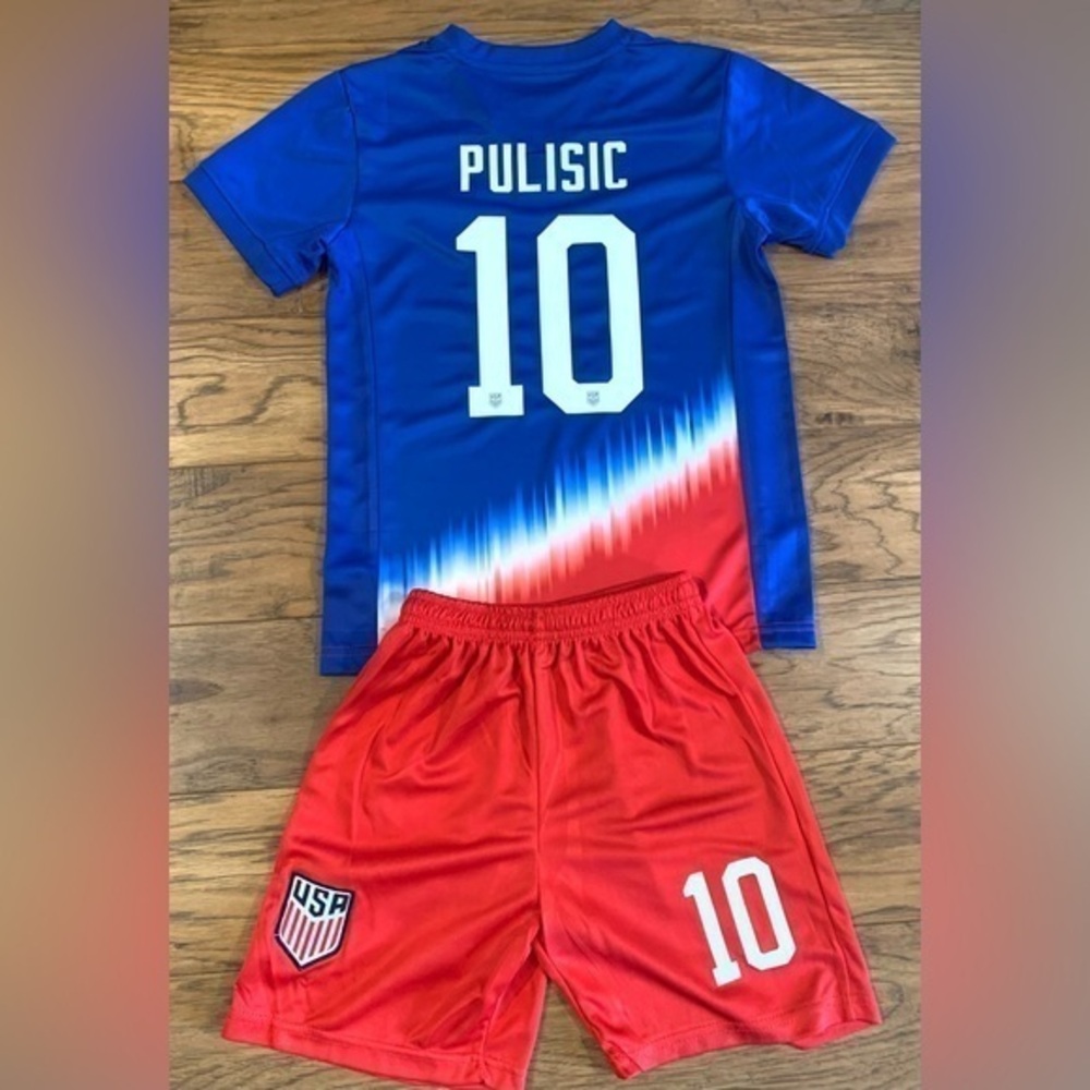 Christian Pulisic Jersey Youth Extra Large Kids Soccer Jersey - 2 Piece Set NWT